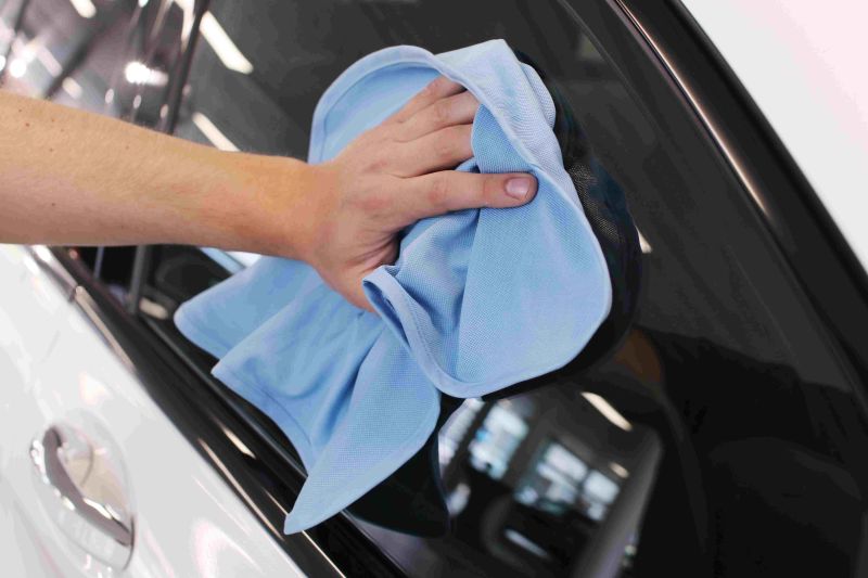 media/image/Glas-Polish-blau.jpg